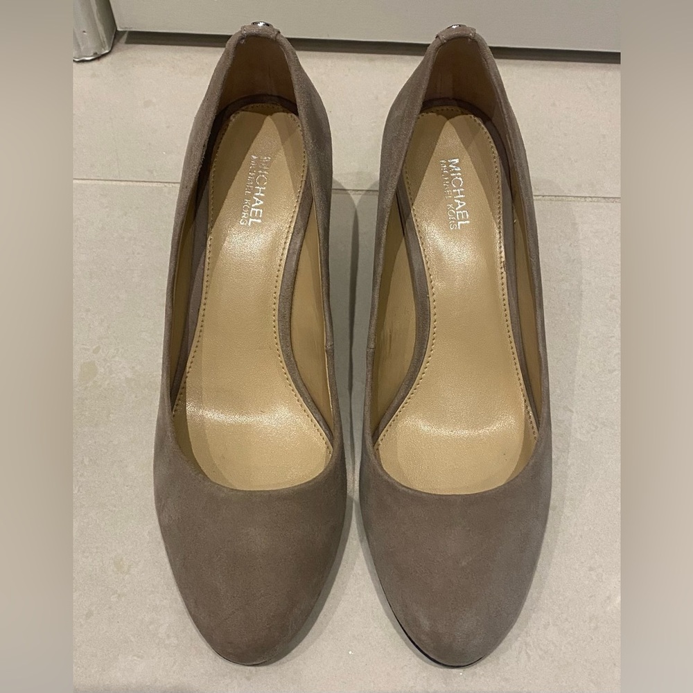 Michael Kors Beige Suede Heels